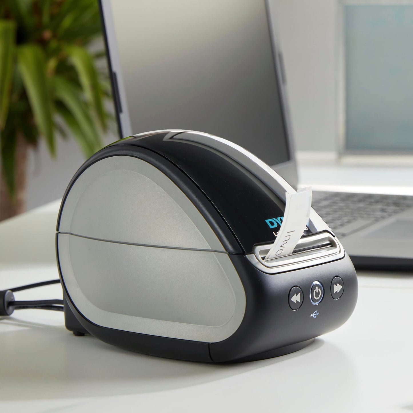 Dymo LabelWriter 550 Label Printer | labelmaker with Direct Thermal Printing | Automatic Label Recognition | Prints Address Labels, Shipping Labels, Barcode Labels and More | EU Plug